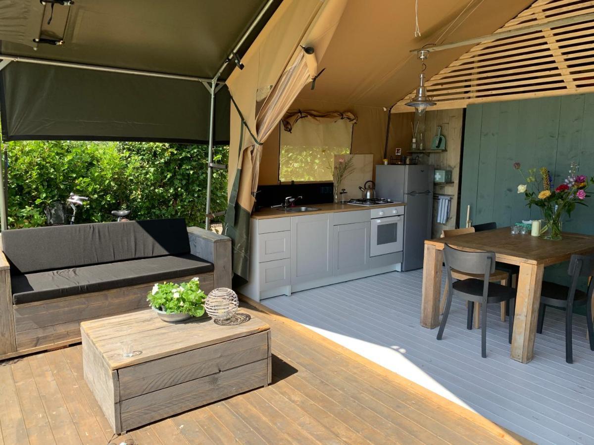 Glamping Aan De Plas Vinkeveen Exterior photo